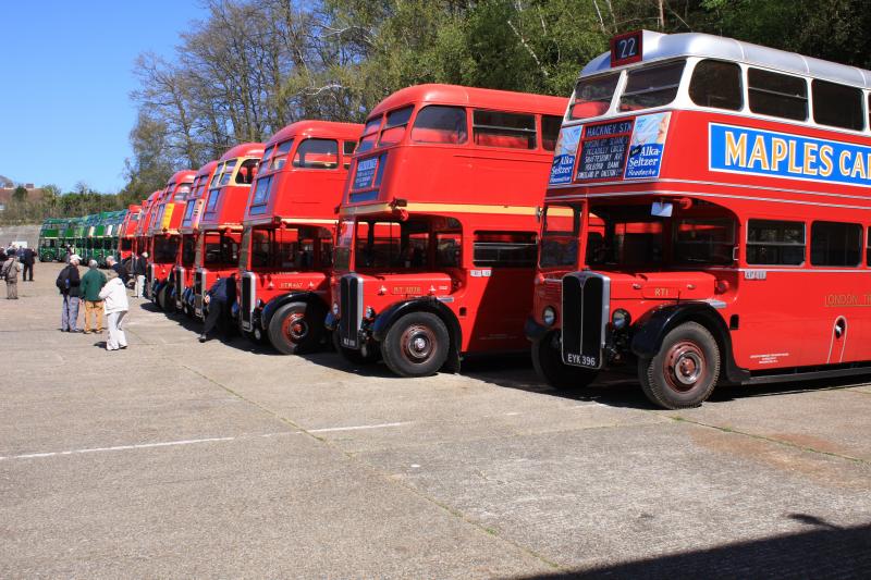 THE RT BUS AND THE DEVELOPMENT OF ALDENHAM WORKS