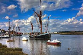 THAMES SAILING BARGE