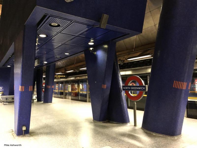 JUBILEE LINE ARCHITECTURE