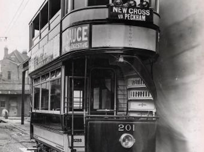 Tram 201 in 1907, one of the possible routes the shelter served