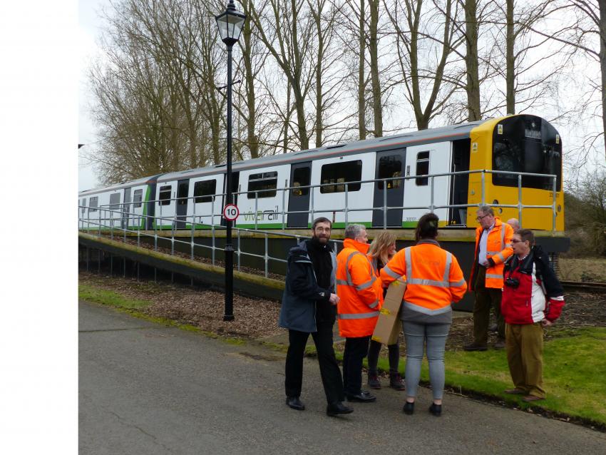 FRIENDS VISIT VIVRAIL